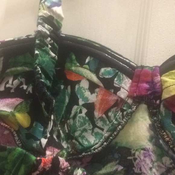 FINAL MARKDOWN Junior wet seal crop top small - Picture 5 of 5